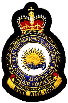 Coat of arms (crest) of the Central Photographic Establishment, Royal Australian Air Force